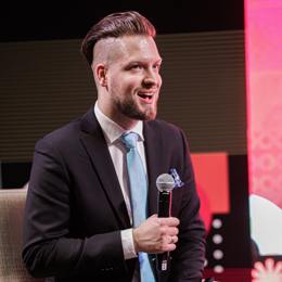 国家邮政局：7月份邮政行业业务收入完成1449.8亿元 同比增长8.6%